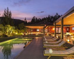 SO-Y-LUNA-SWIMMING-POOL